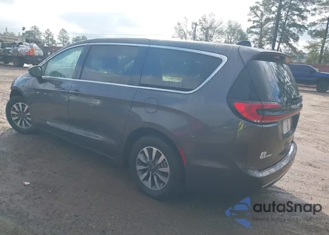 2023 Chrysler Pacifica Hybrid Touring L z USA, uszkodzony, nr VIN 2C4RC1L77PR584250